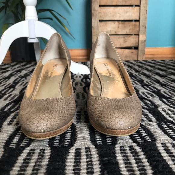 Anne Klein Snake Skin Pumps - Picture 2 of 4